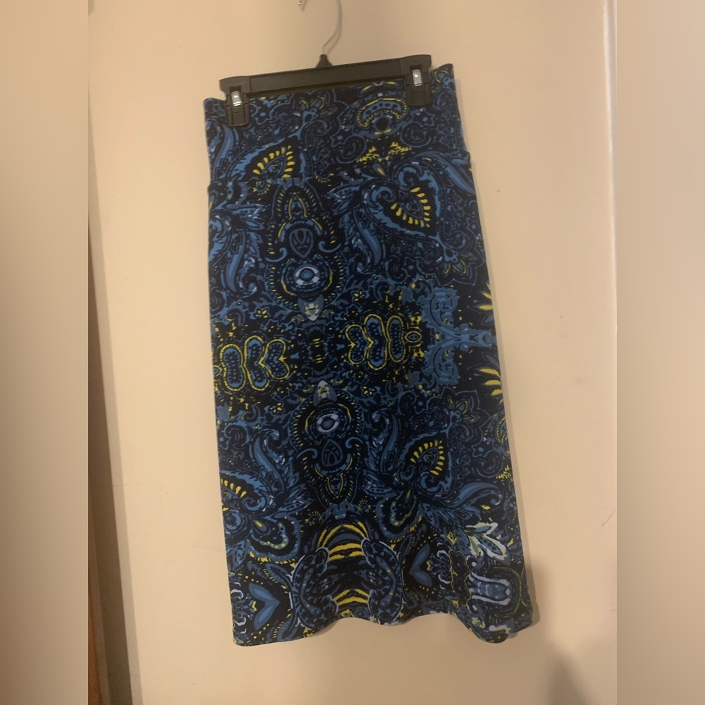 Lularoe skirt